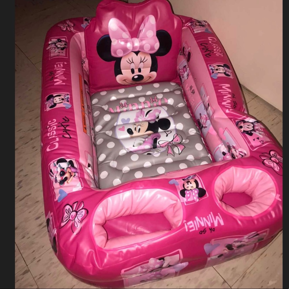 Mickey Mouse tub